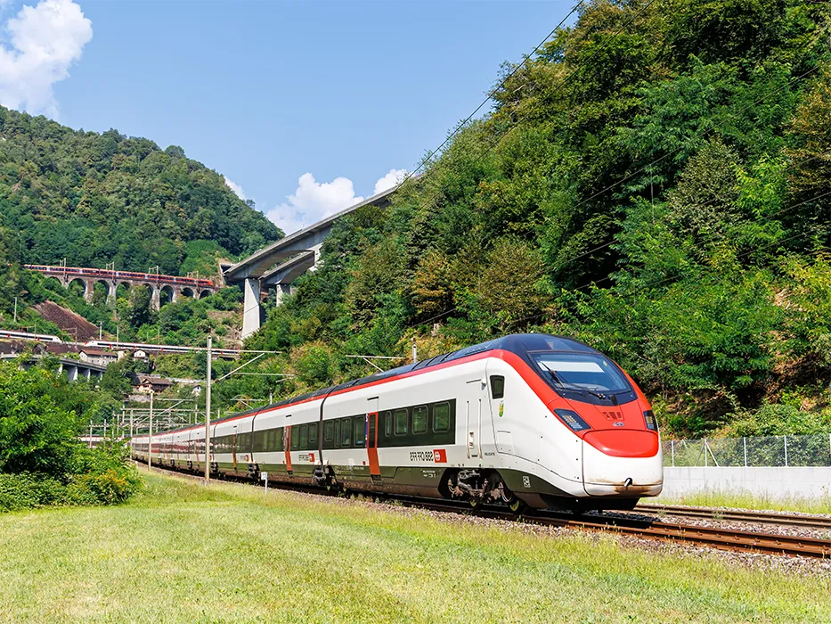 قطار تبریز به وان