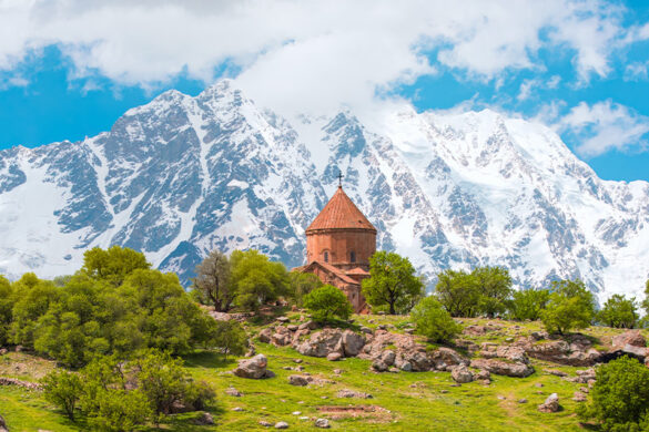 ارزان ترین زمان سفر به وان - الی گشت
