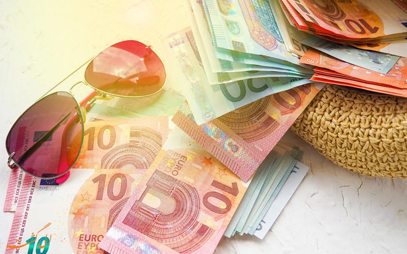 در سفر به مالدیو یورو ببریم یا دلار؟