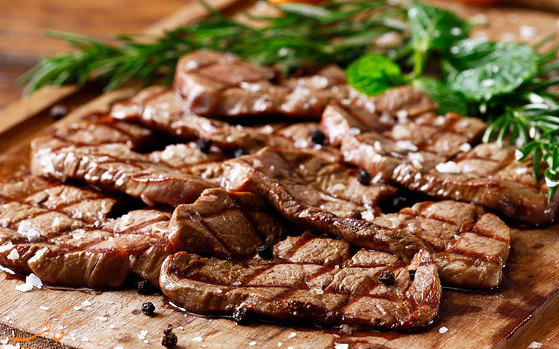 یکی از انواع مختلف استیک رستوران های نصرت یکی از انواع مختلف استیک رستوران های نصرت