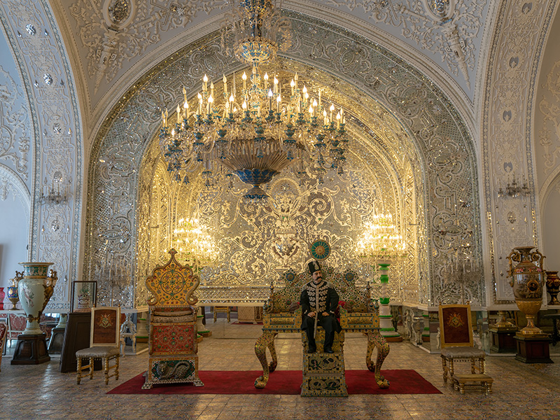 کاخ موزه گلستان مرکز توجه پادشاهان - الی گشت