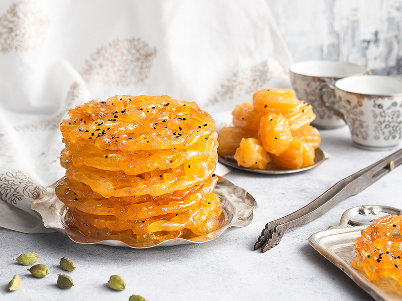 زولبیا بامیه، شیرینی محبوب ایرانی