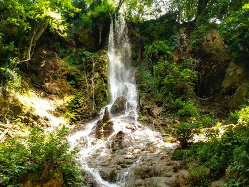 وسایل مورد نیاز در سفر به آبشار سمبی