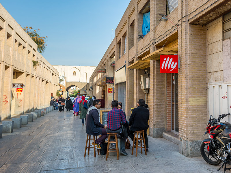 کافه-گردی-در-ایران مافه نشینی