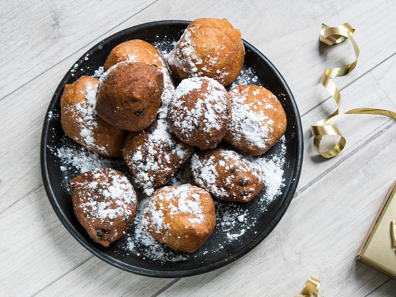 اولیبوله (Oliebollen)