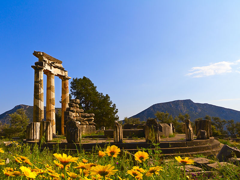 معرفی معبد دلفی