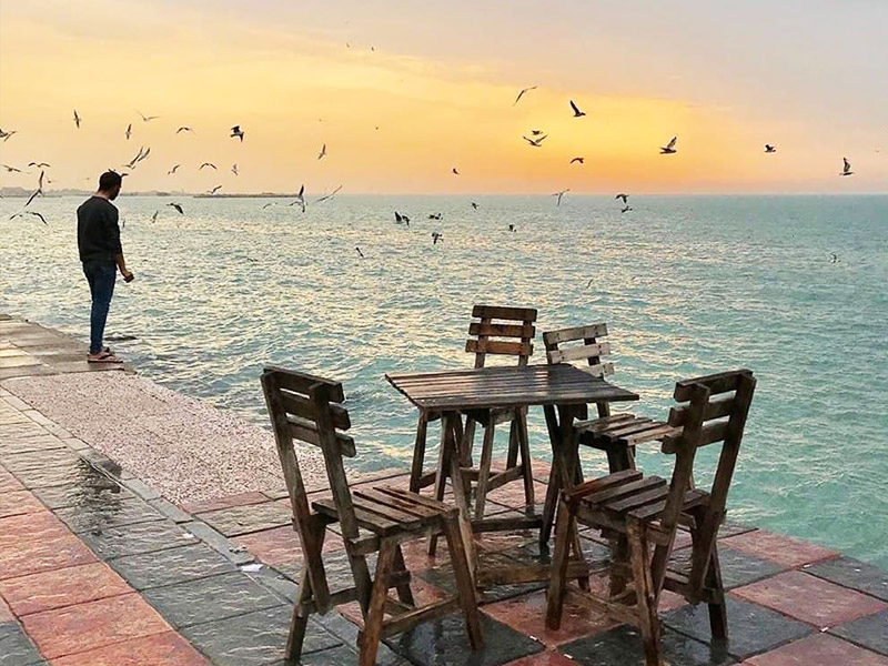 کافه ساحلی آبرنگ بوشهر - الی گشت