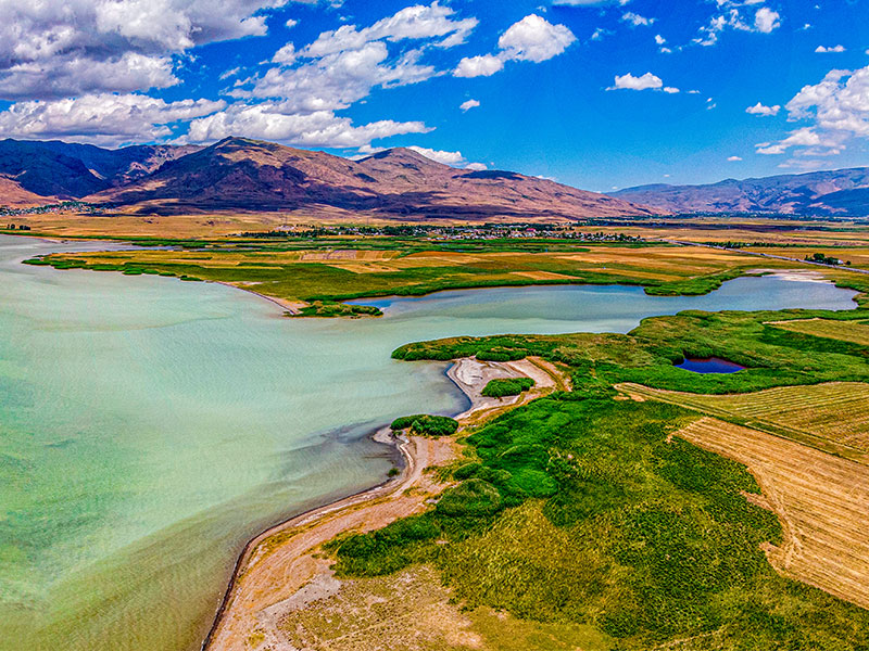 معرفی جاذبه های دیدنی اطراف دریاچه وان، بزرگ ترین دریاچه ترکیه