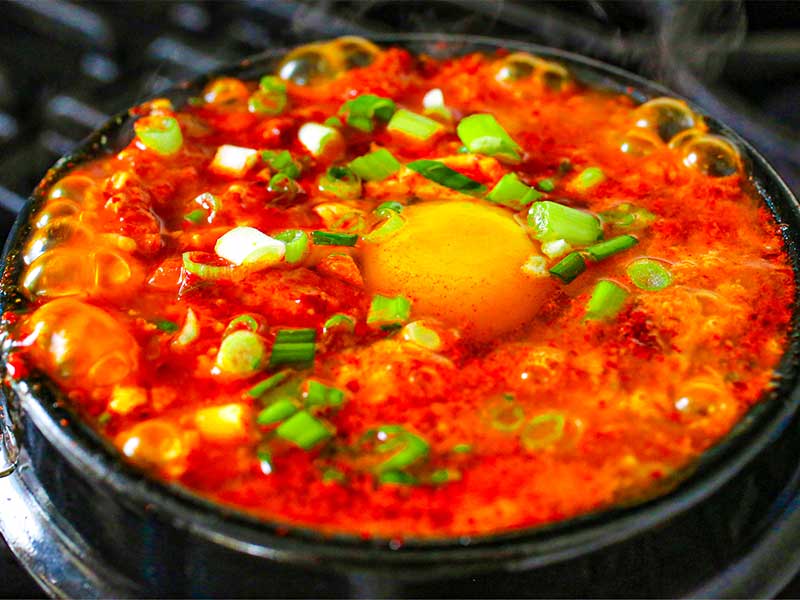  خورش-توفو-نرم-کره-ای-Sundubu-jjigae