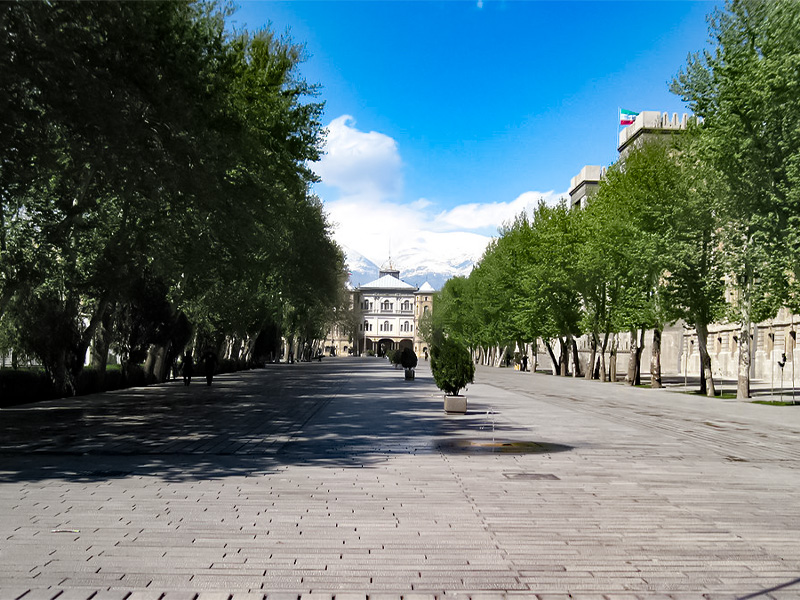 میدان مشق تهران