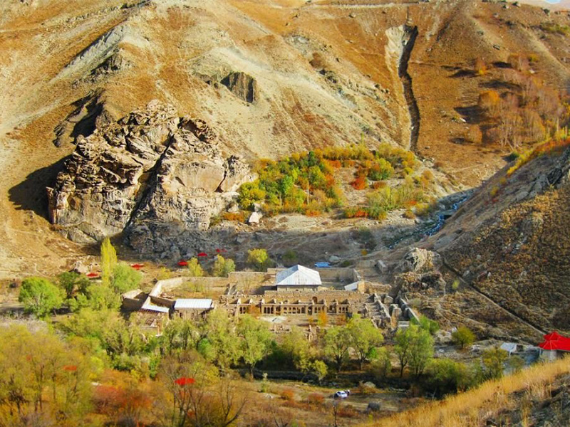 کاخ شهرستانک