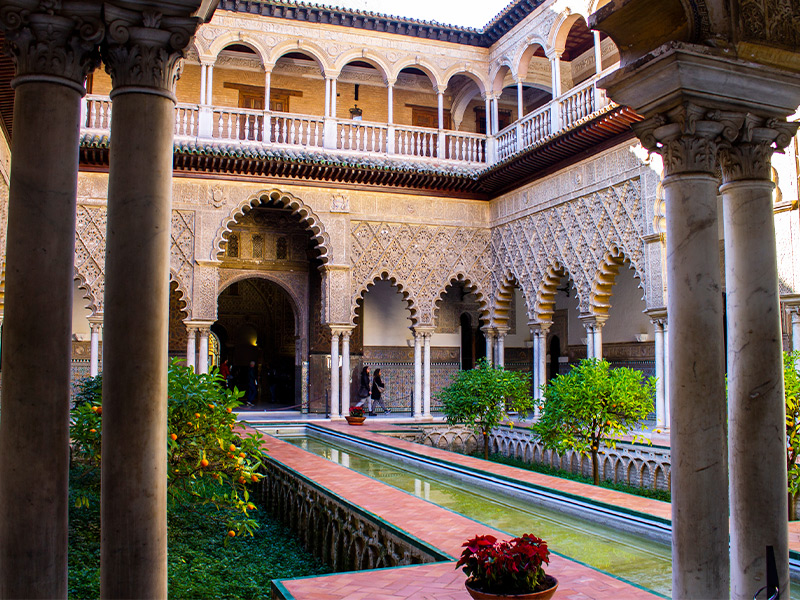 کاخ سلطنتی آلکازار