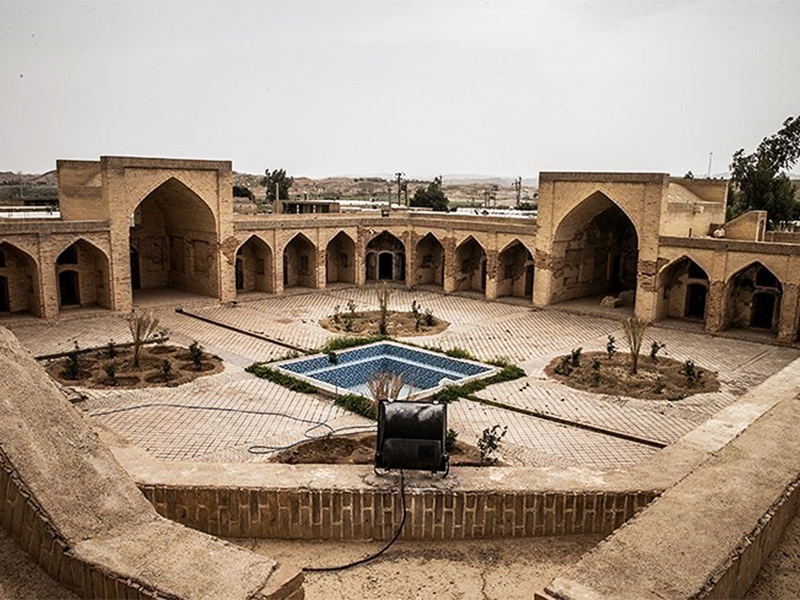 مدرسه شیخ علی خان زنگنه