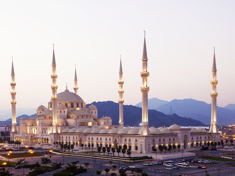 مسجد بزرگ شیخ زاید فجیره