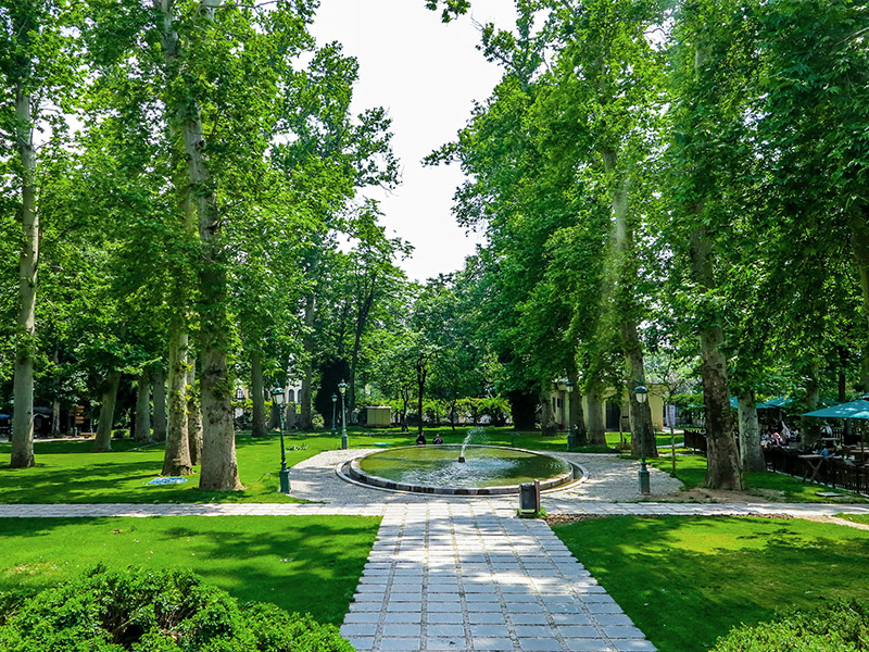 باغ ایرانی در تهران