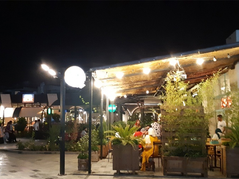 رستوران های مجتمع تجاری راویس