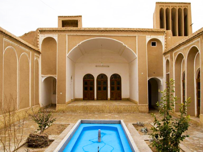 موزه مفاخر در شهر اردکان