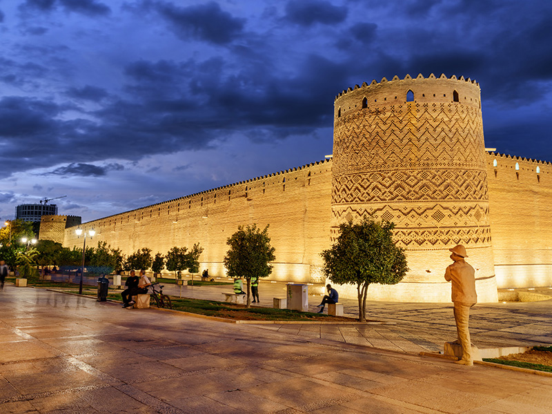 مکان های تفریحی شیراز - الی گشت