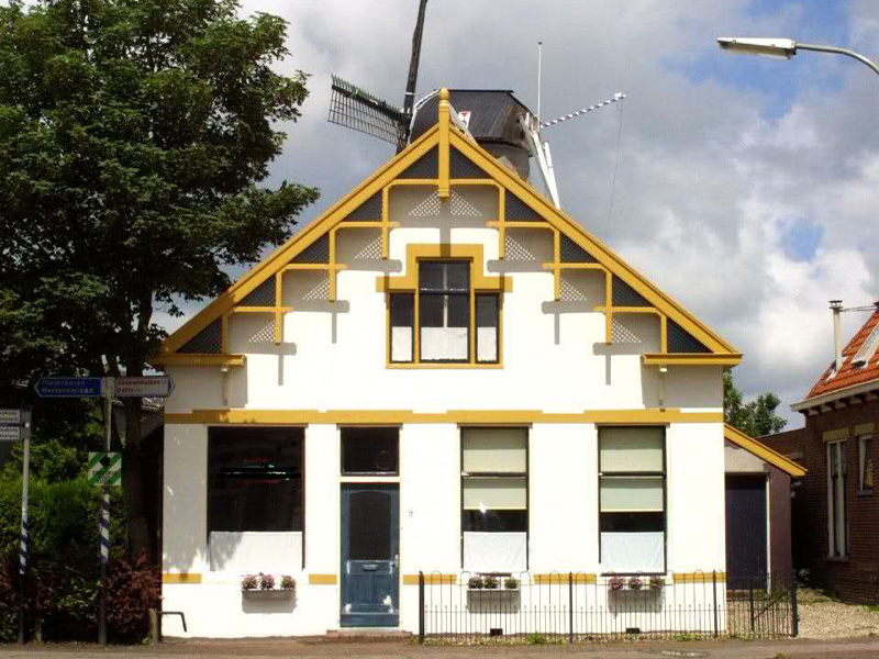 هتل گرند دو کروم راک