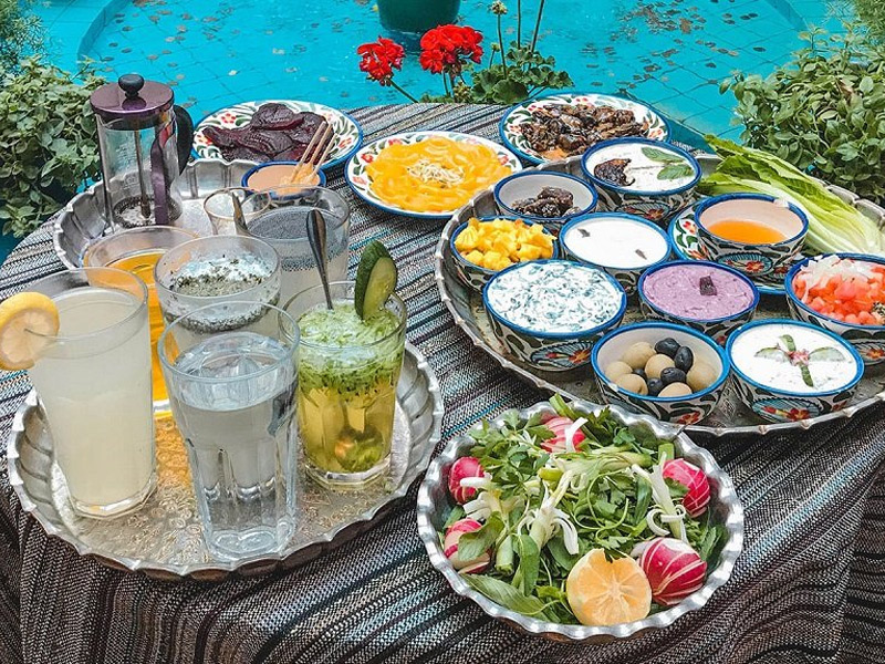 رستوران خانه سنتی پرهامی - الی گشت