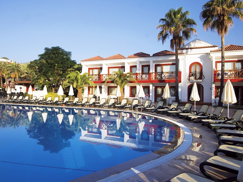 هتل پی جی اس کریس ریزورت