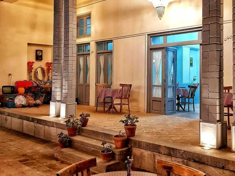اقامتگاه بوم گردی عمارت بنان اصفهان