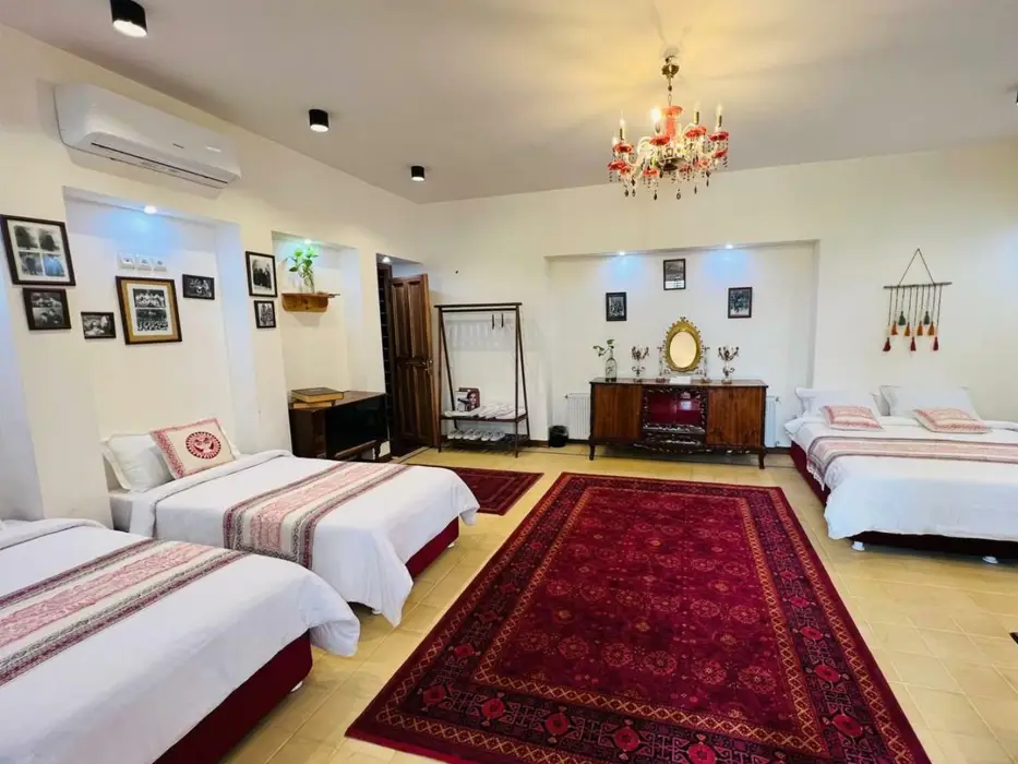 اقامتگاه سنتی سنبلستان اصفهان