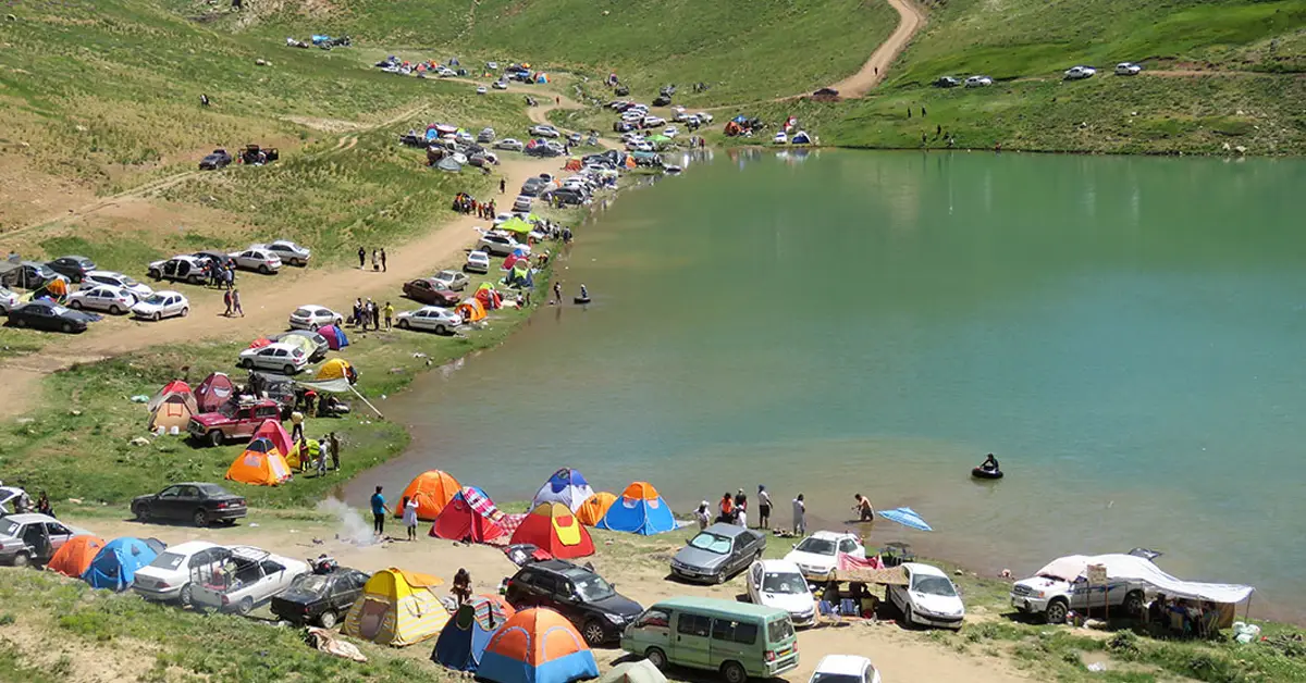 دریاچه لزور