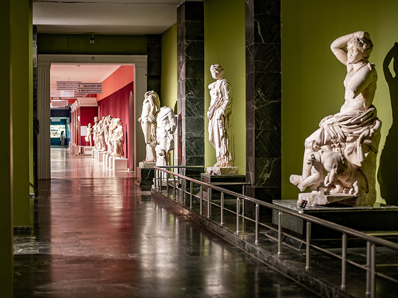 تالارهای موزه باستان شناسی آنتالیا