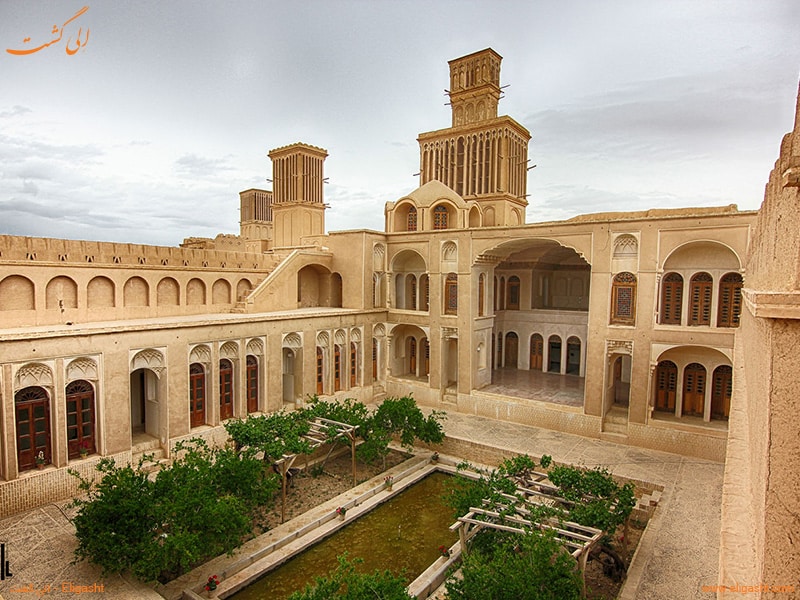 خانه تاریخی آقازاده - الی گشت
