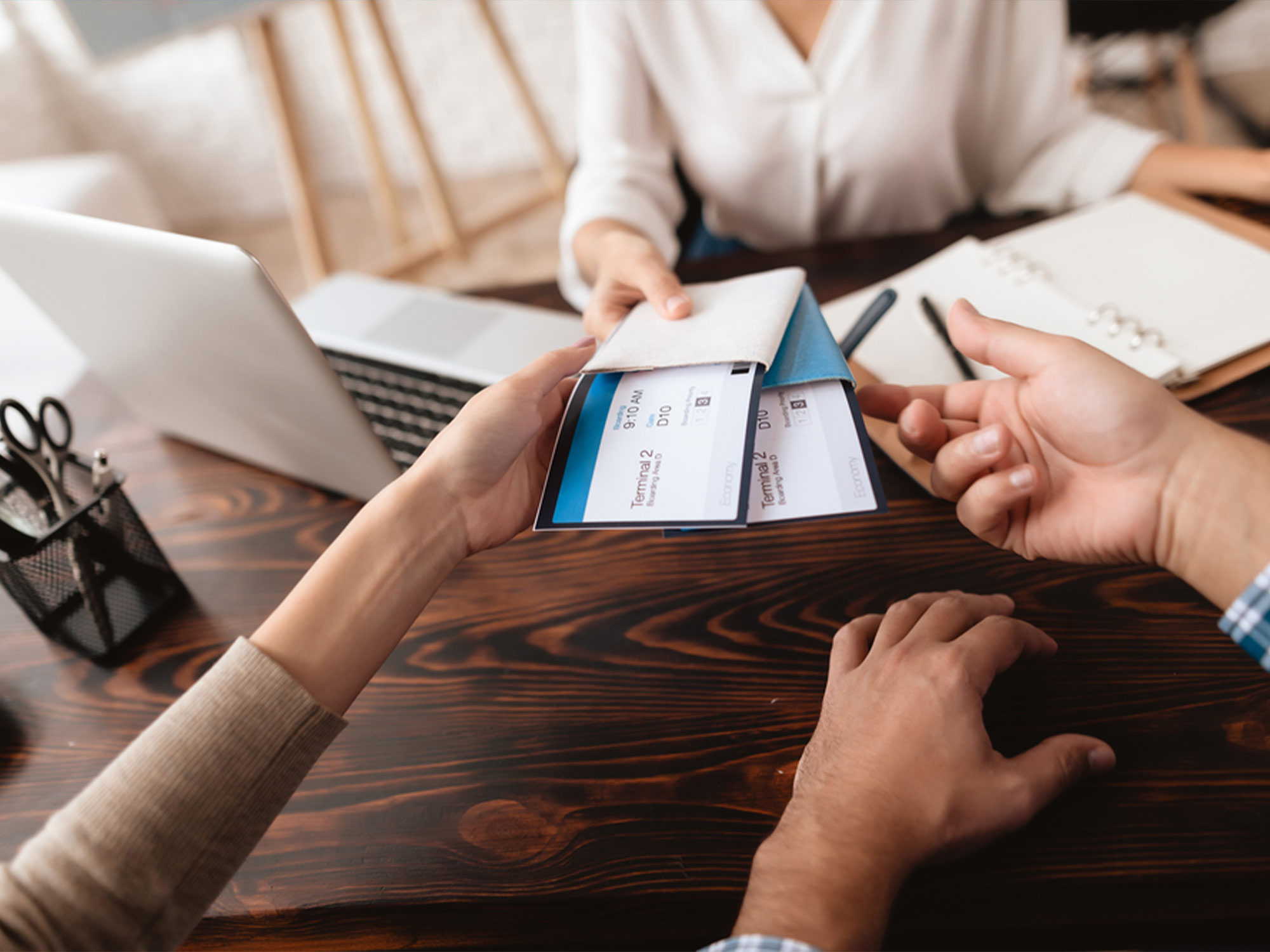 دلایل افزایش قیمت بلیط هواپیما - الی گشت