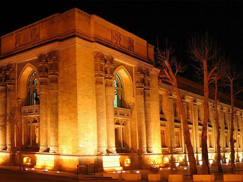 میدان مشق تهران - الی گشت