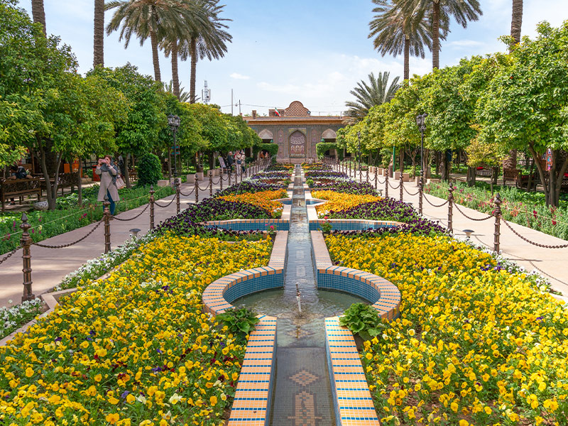 باغ نارنجستان قوام - بایدها و نبایدها در سفر به شیراز - الی گشت