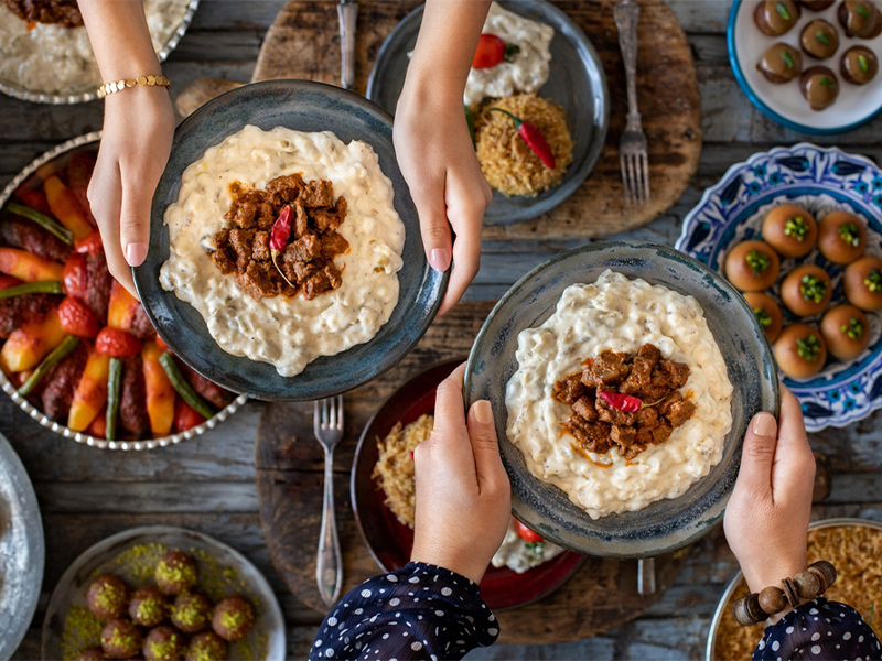 شکم گردی در قونیه - الی گشت