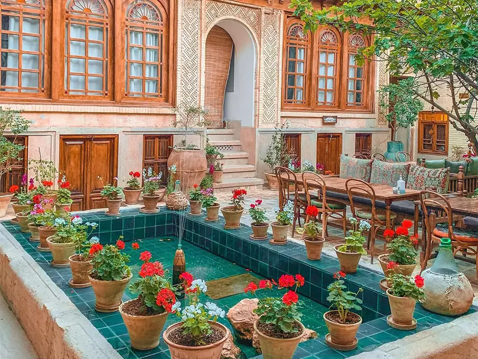 رستوران عمارت فیل