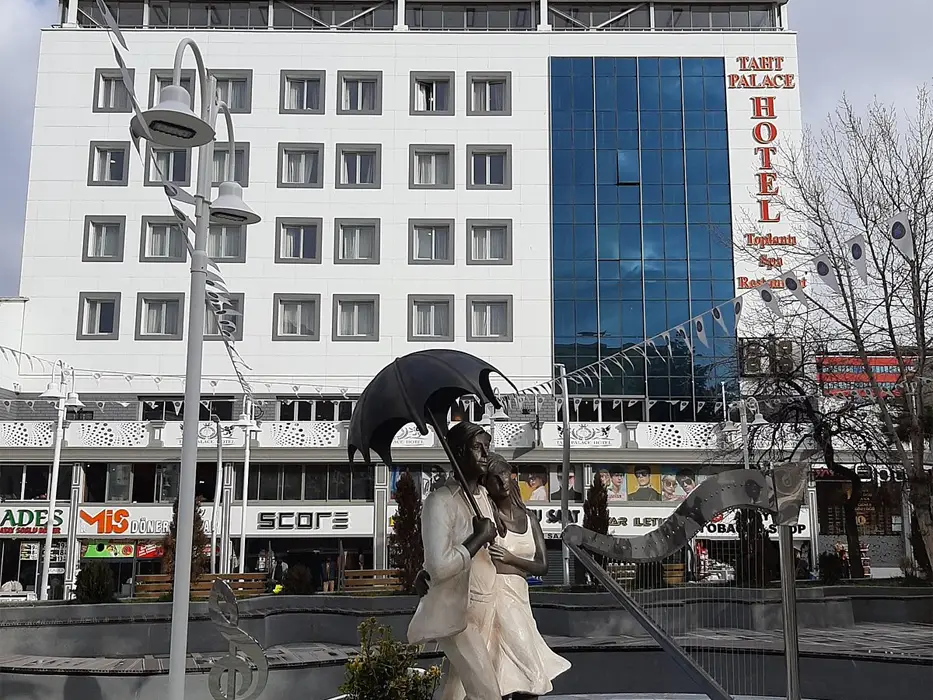 هتل ماوی توانا وان (Mavi Tuana Hotel)