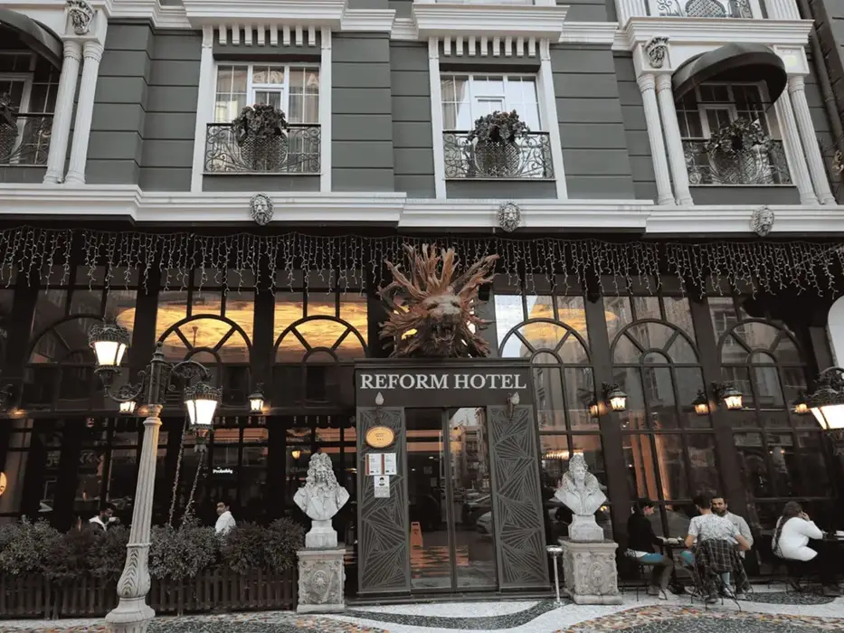 Reform Hotel