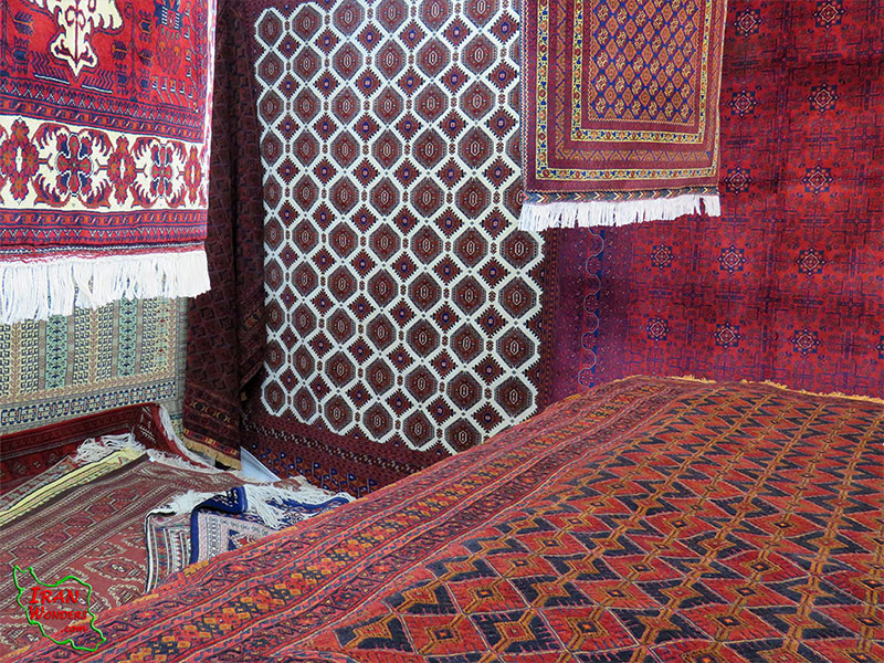 قالیچه ترکمن، سوغاتی زیبا و منحصربه‌فرد - الی گشت