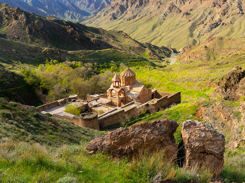 کلیساهای معروف ایران - الی گشت 
