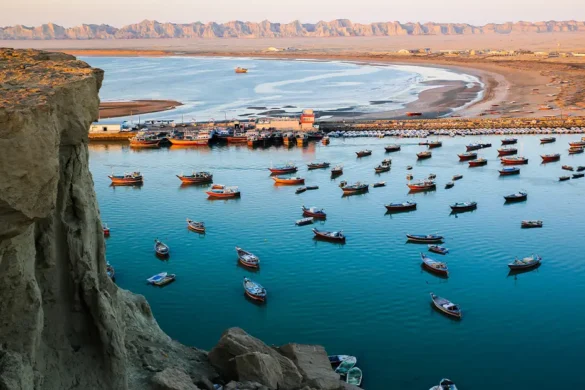 چابهار یا قشم