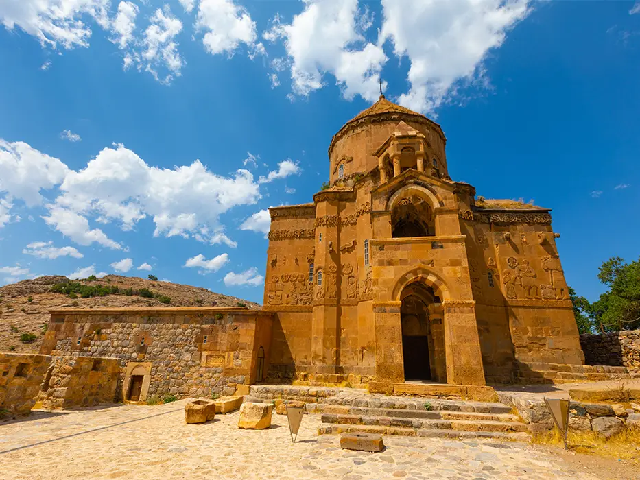 سفر ارزان به وان