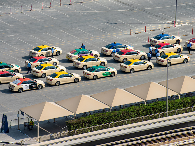 تاکسی فرودگاه دبی - الی گشت