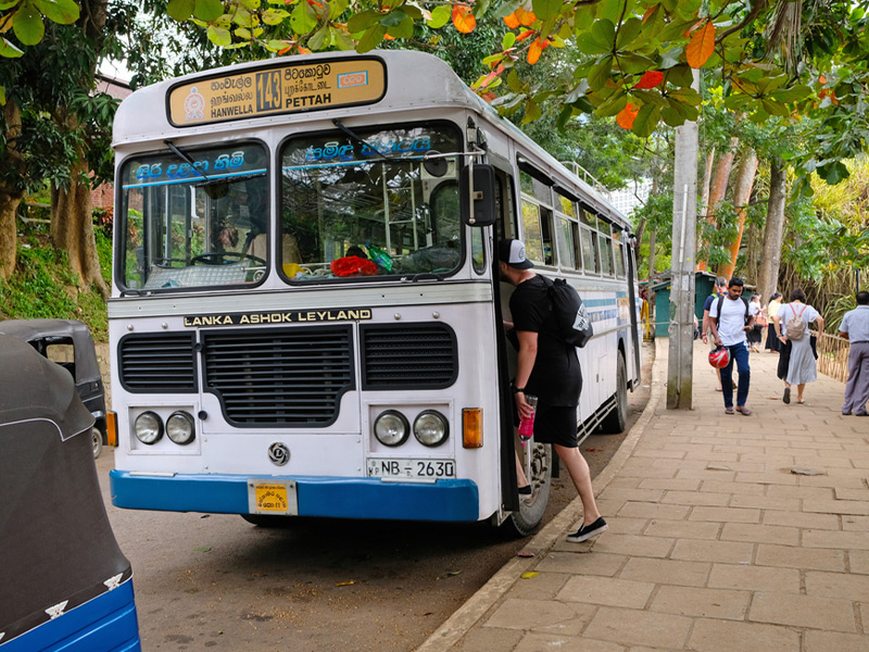 سفر با اتوبوس در سریلانکا - الی گشت