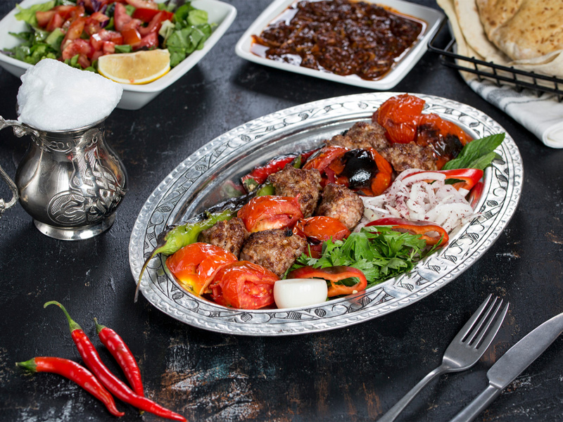 مشهورترین رستوران های آلانیا - الی گشت