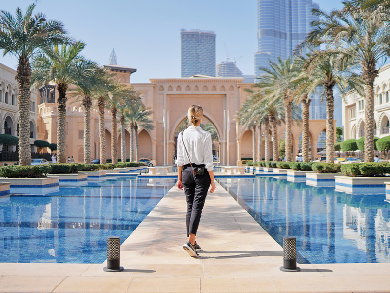 پوشش زنان در سواحل دبی