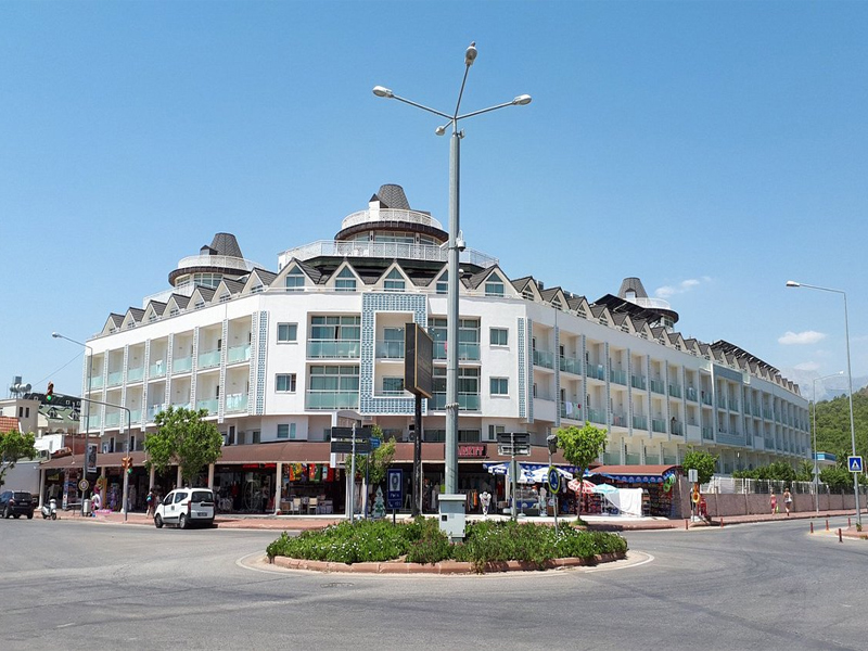 هتل رویال تاور کریس