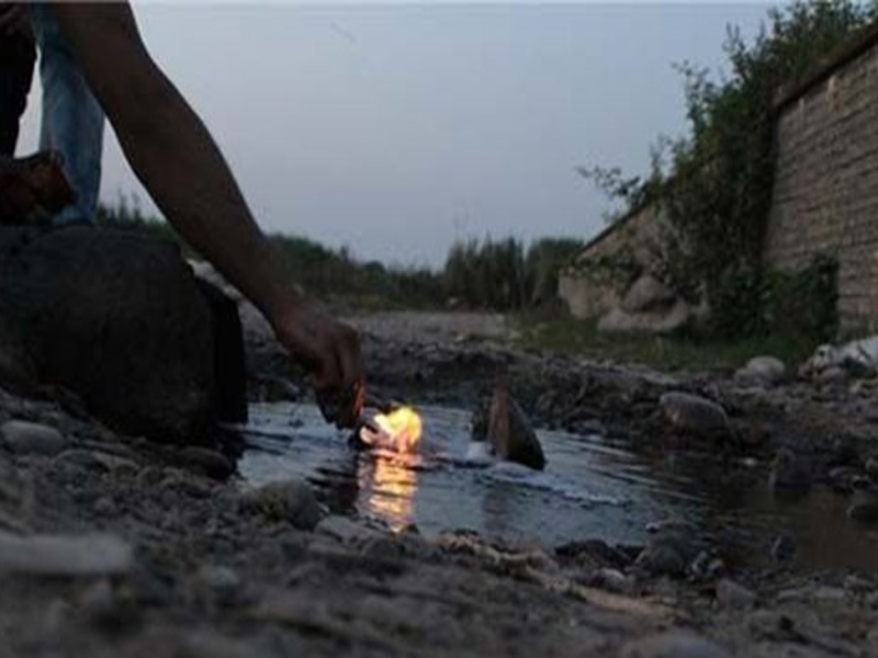 چشمه آتشین ساری