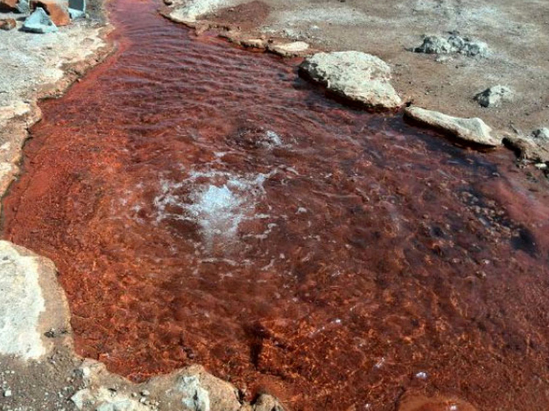 چشمه آتشین ساری