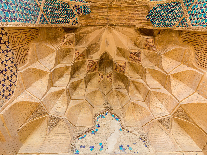 مقبره پیر بکران