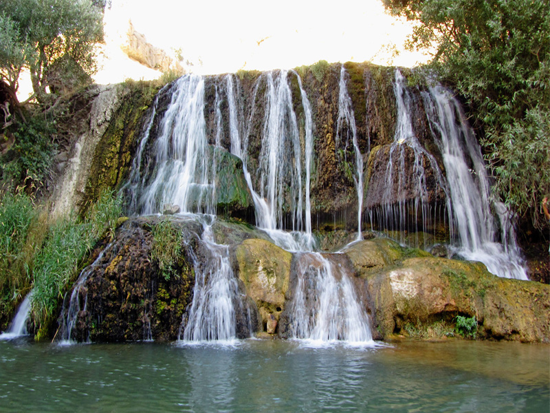 آبشار شول آباد